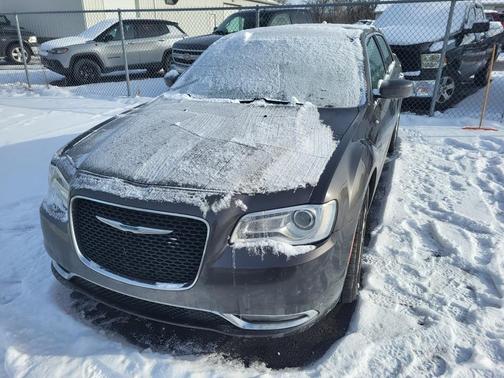 2015 Chrysler 300 Limited