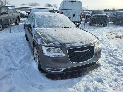 2015 Chrysler 300 Limited