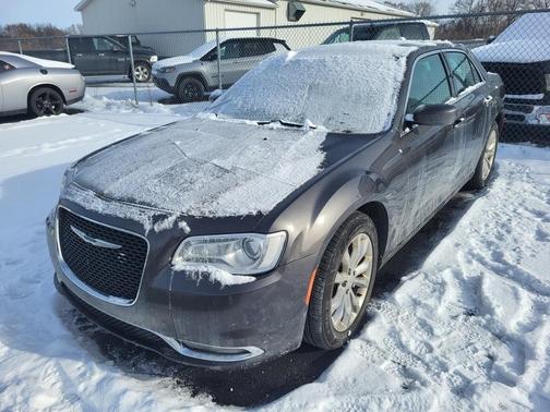 2015 Chrysler 300 Limited