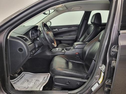 2015 Chrysler 300 Limited