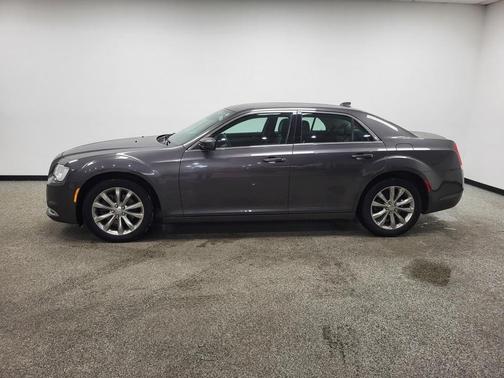 2015 Chrysler 300 Limited