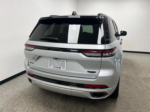 2024 Jeep Grand Cherokee Summit