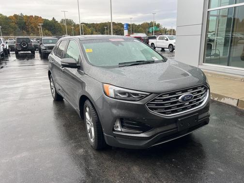 2019 Ford Edge Titanium