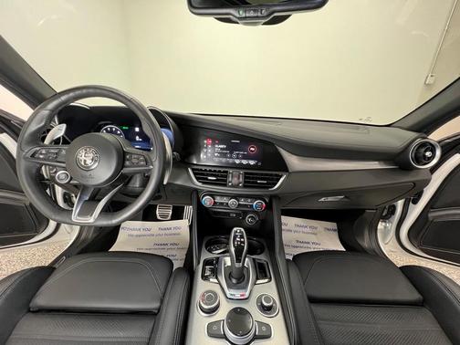 2024 Alfa Romeo Giulia Veloce