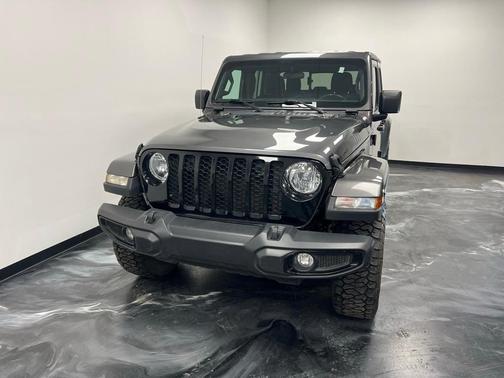 2022 Jeep Gladiator Sport