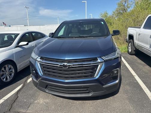 2022 Chevrolet Traverse LS