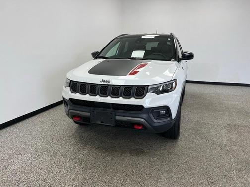 2023 Jeep Compass Trailhawk