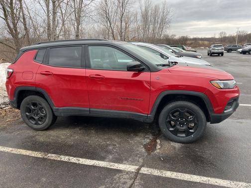 2023 Jeep Compass Trailhawk