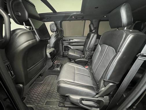 2024 Jeep Wagoneer L Series III