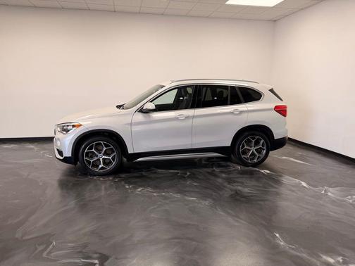 Mineral White Metallic 2018 BMW X1 xDrive28i