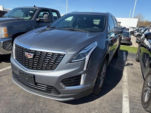 2022 Cadillac XT5 Premium Luxury