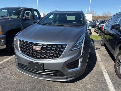 2022 Cadillac XT5 Premium Luxury
