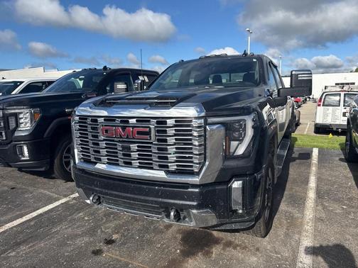 2024 GMC Sierra 2500 Denali