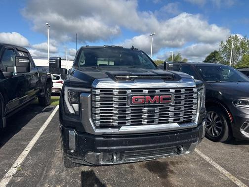 2024 GMC Sierra 2500 Denali