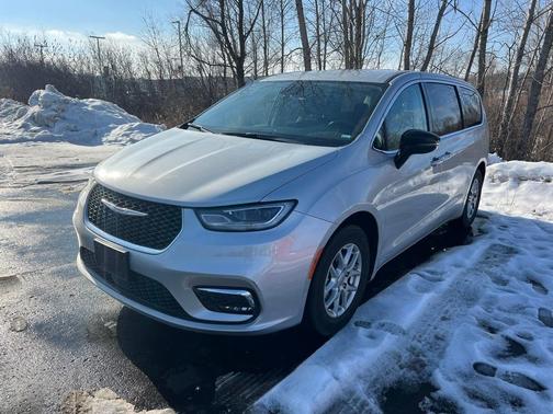 2024 Chrysler Pacifica Touring-L