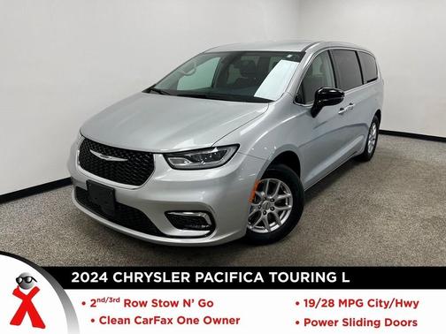 2024 Chrysler Pacifica Touring-L