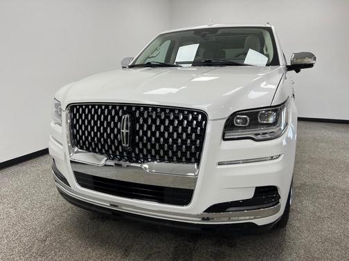 2022 Lincoln Navigator Black Label