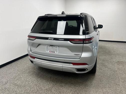 2024 Jeep Grand Cherokee Summit