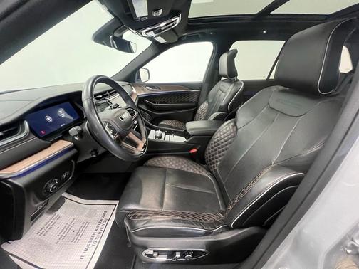 2024 Jeep Grand Cherokee Summit