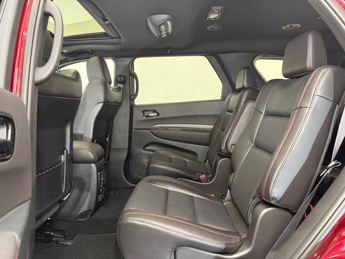 Octane Red Pearlcoat 2026 Dodge Durango GT HEMI V8