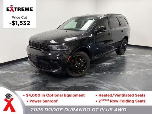 DB Black Crystal Clearcoat 2025 Dodge Durango GT