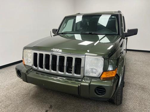 2008 Jeep Commander Sport