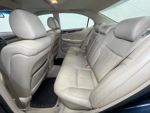 2002 Lexus ES 300 Base (A4)