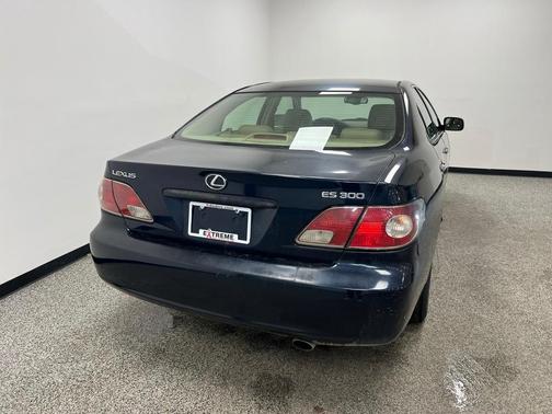2002 Lexus ES 300 Base (A4)