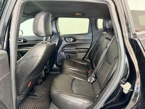 Diamond Black 2024 Jeep Compass Trailhawk