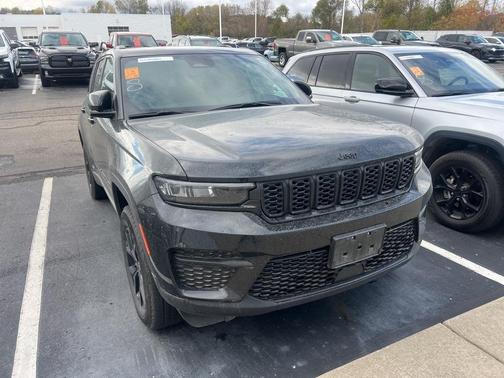 2024 Jeep Grand Cherokee Laredo