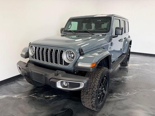 Anvil Clearcoat 2025 Jeep Wrangler 4xe Sahara