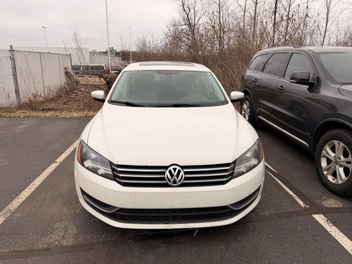 2013 Volkswagen Passat 2.5 SE