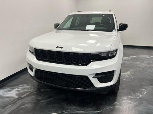 2024 Jeep Grand Cherokee Laredo