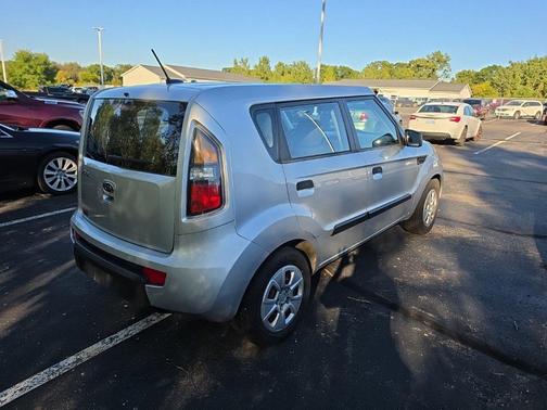 Bright Silver 2010 Kia Soul