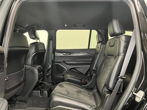 2021 Jeep Grand Cherokee L Laredo