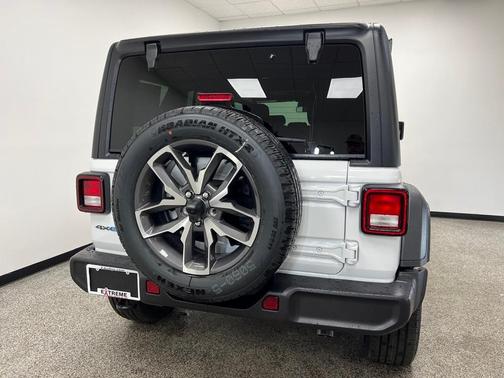 2025 Jeep Wrangler 4xe Sport