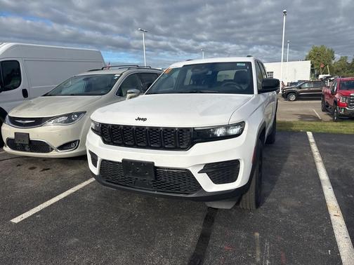2024 Jeep Grand Cherokee Laredo