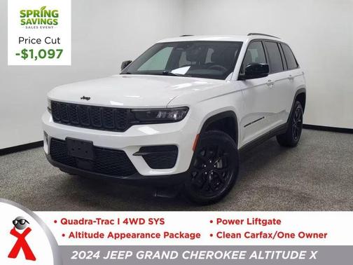 Bright White Clearcoat 2024 Jeep Grand Cherokee Laredo