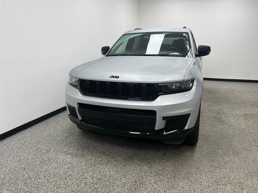 2024 Jeep Grand Cherokee L Laredo