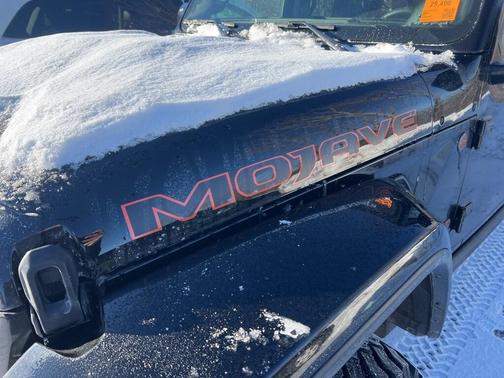 2024 Jeep Gladiator Mojave