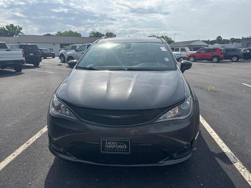 2018 Chrysler Pacifica Touring-L Plus