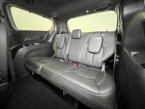 2018 Chrysler Pacifica Touring-L Plus