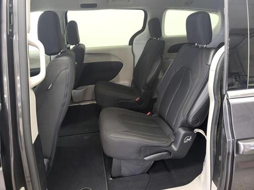 2019 Chrysler Pacifica LX