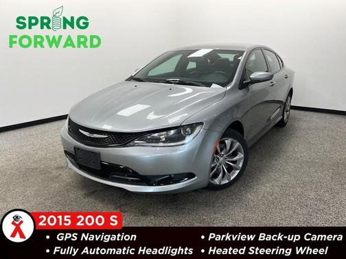 2015 Chrysler 200 S