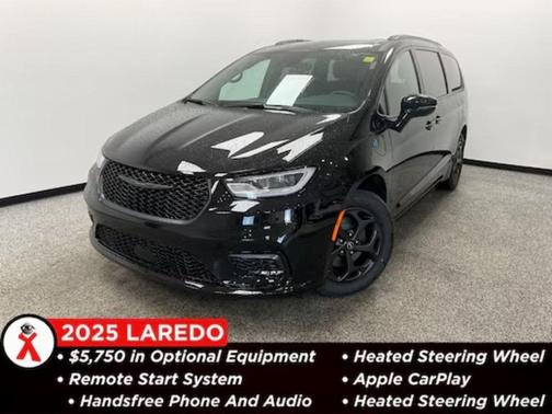 2025 Chrysler Pacifica Hybrid Select