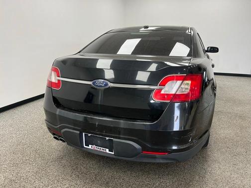 2010 Ford Taurus Limited