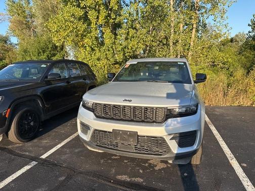 2024 Jeep Grand Cherokee Laredo