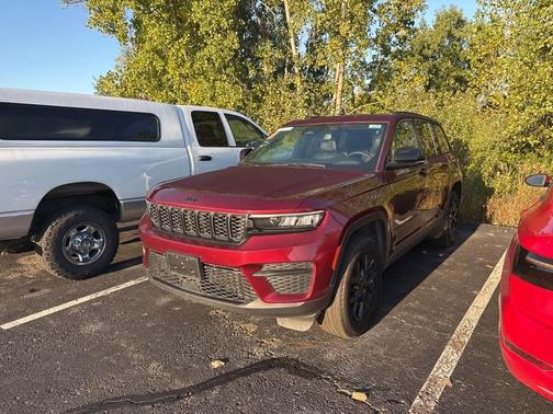 2024 Jeep Grand Cherokee Laredo