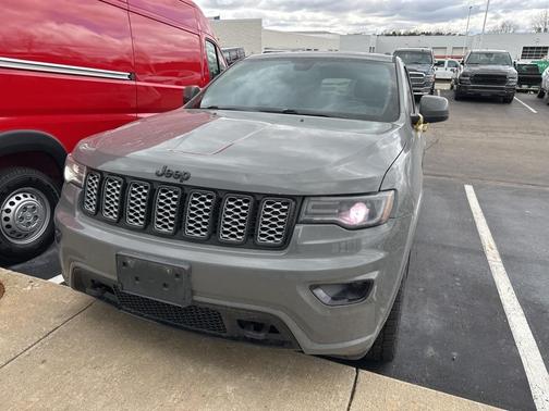 2020 Jeep Grand Cherokee Altitude