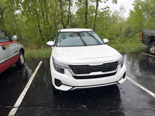 2022 Kia Seltos LX